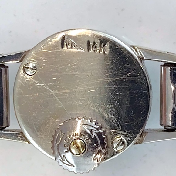 Rare Very Very Small Vintage LeCoultre 14K Gold 16 Jewel Back WindLadies… - Picture 4 of 14